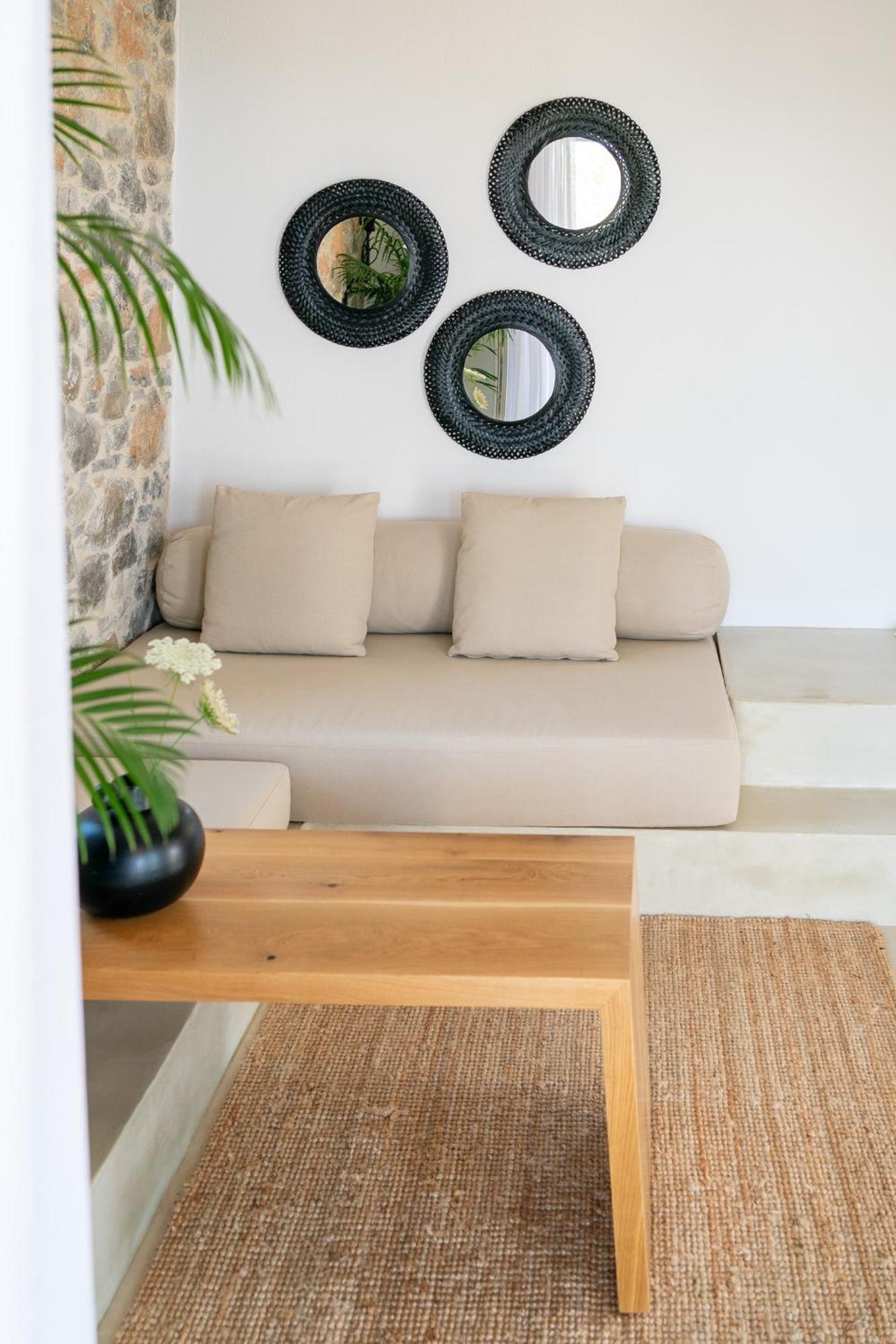 Stone Build Suite With Private Pool 콜리오스 외부 사진