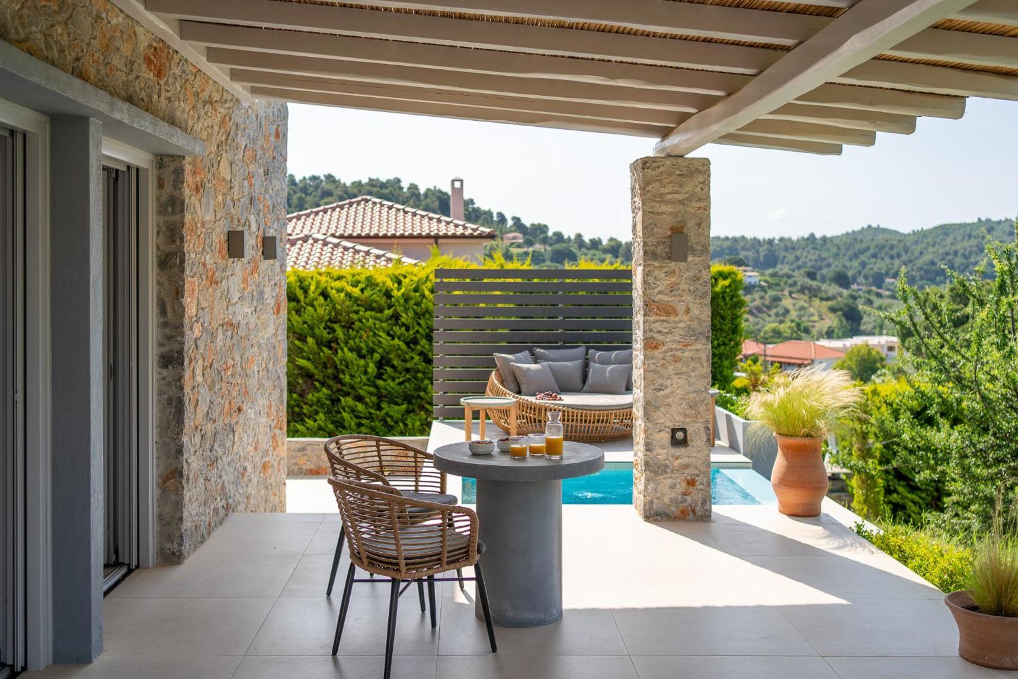Stone Build Suite With Private Pool 콜리오스 외부 사진